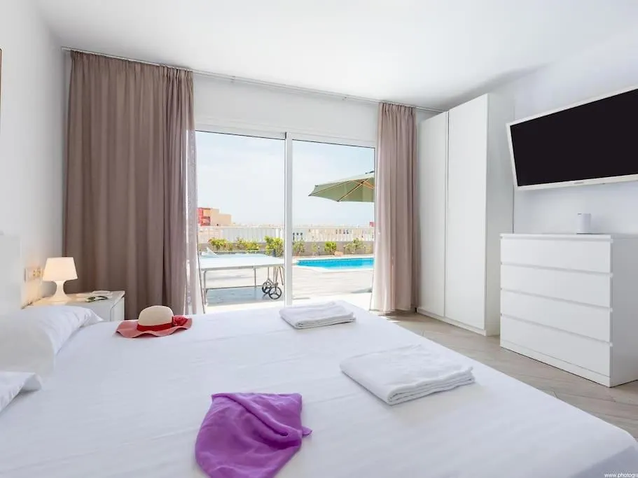 Stunning Villa Mila In Madronal, Heated Pool Costa Adeje  Costa Adeje (Tenerife)
